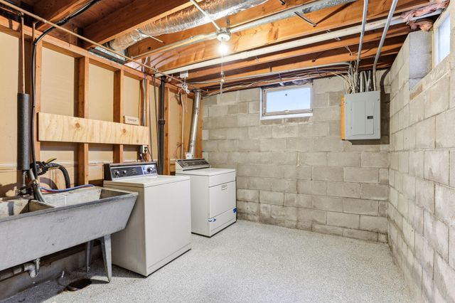 51 White Bear Avenue S, Saint Paul, MN 55106