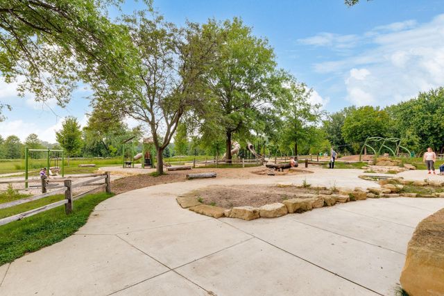 51 White Bear Avenue S, Saint Paul, MN 55106