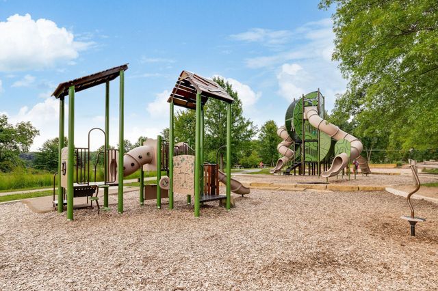 51 White Bear Avenue S, Saint Paul, MN 55106