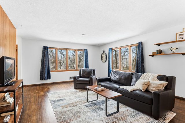 51 White Bear Avenue S, Saint Paul, MN 55106