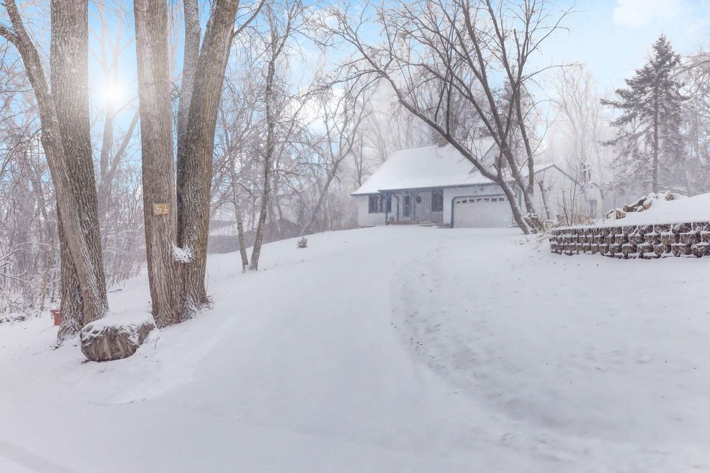 51 White Bear Avenue S, Saint Paul, MN 55106