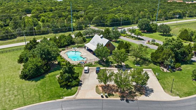 2209 Crestwood Drive, Jones, OK 73049