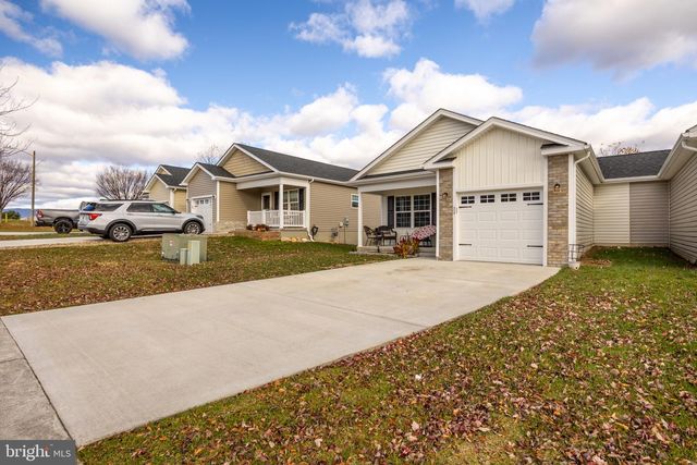 558 GREAT OAK CT, Woodstock, VA 22664