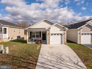 558 GREAT OAK CT, Woodstock, VA 22664