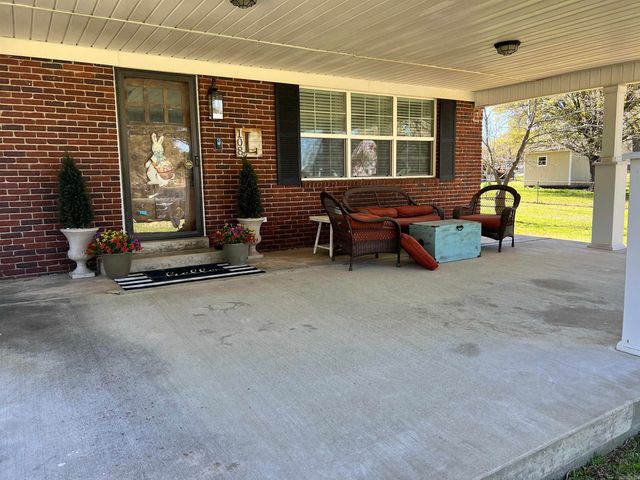 108 E Victory Street, Star City, AR 71667