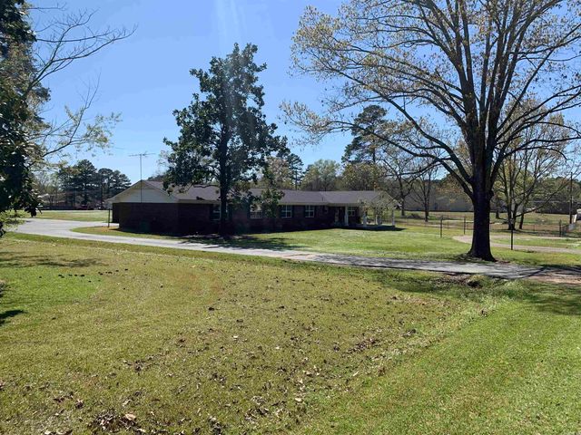 108 E Victory Street, Star City, AR 71667