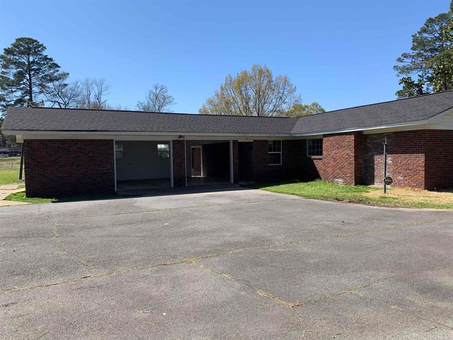 108 E Victory Street, Star City, AR 71667