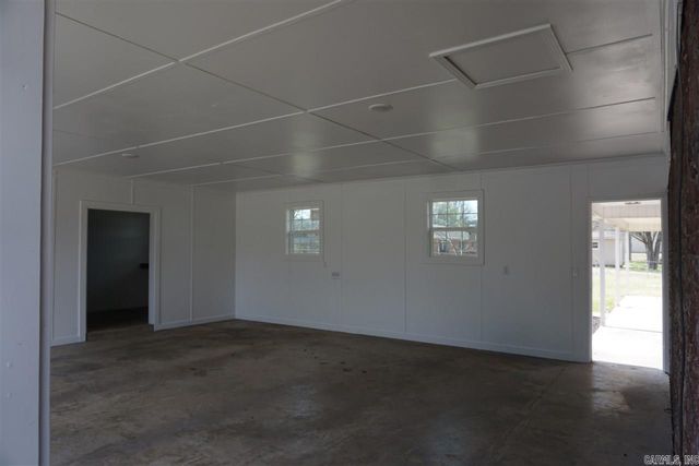 108 E Victory Street, Star City, AR 71667