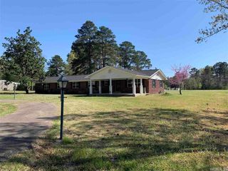 108 E Victory Street, Star City, AR 71667