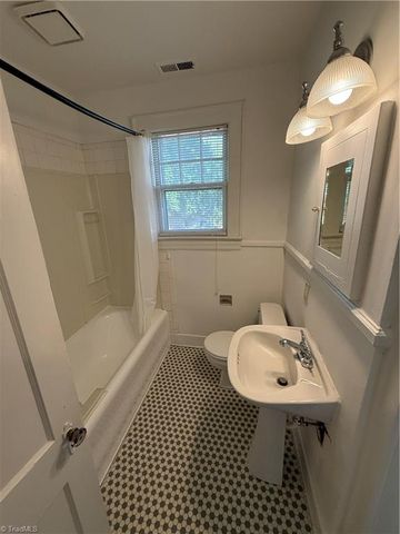 2061 Craig Street 3, Winston-salem, NC 27103