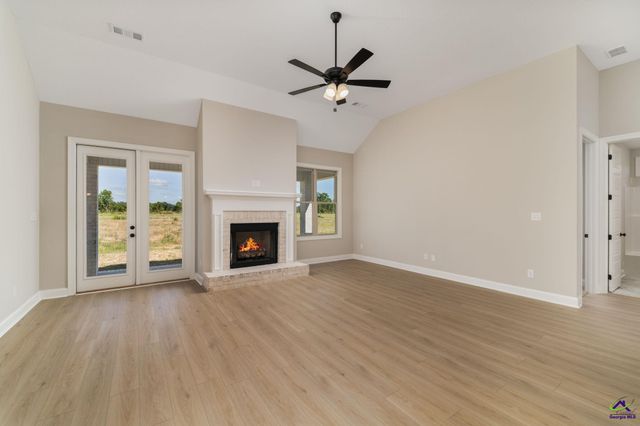 213 Farmland Circle, Perry, GA 31069