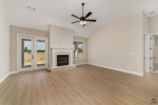 213 Farmland Circle, Perry, GA 31069