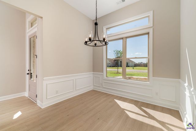 213 Farmland Circle, Perry, GA 31069