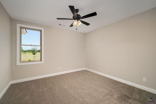 213 Farmland Circle, Perry, GA 31069