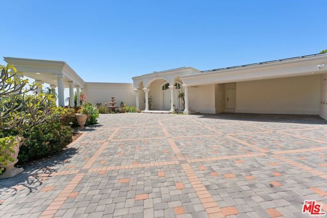 1725 Loma Vista Drive, Beverly Hills, CA 90210
