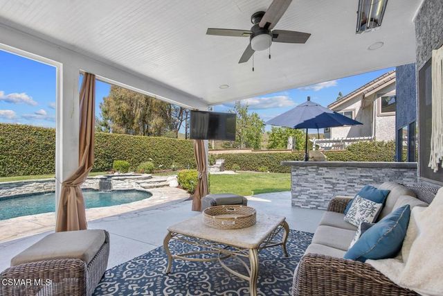 5947 Saint Laurent Drive, Agoura Hills, CA 91301