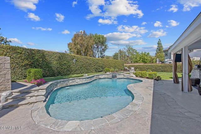 5947 Saint Laurent Drive, Agoura Hills, CA 91301