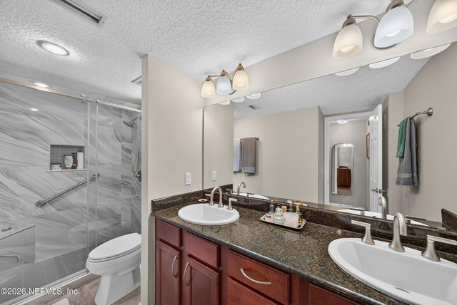 5375 ORTEGA FARMS Boulevard 102, Jacksonville, FL 32210