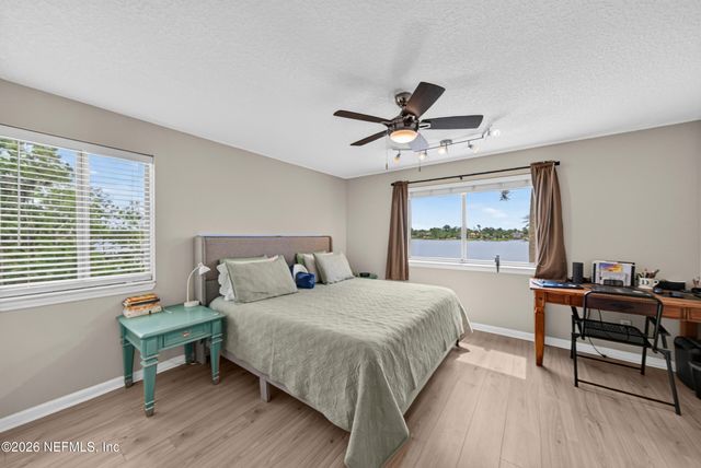 5375 ORTEGA FARMS Boulevard 102, Jacksonville, FL 32210