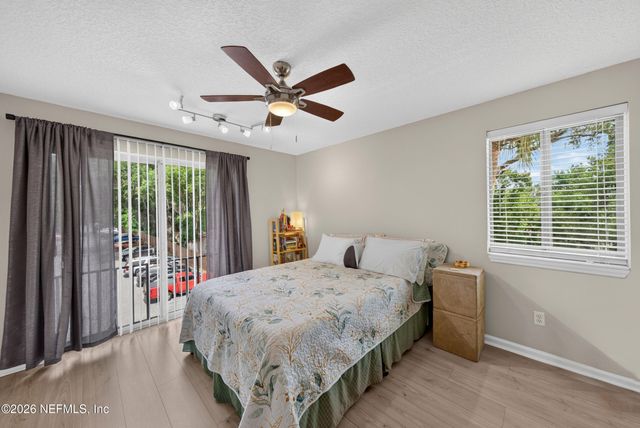 5375 ORTEGA FARMS Boulevard 102, Jacksonville, FL 32210