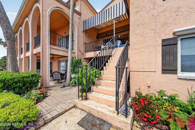 5375 ORTEGA FARMS Boulevard 102, Jacksonville, FL 32210