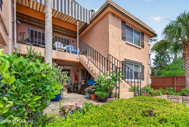 5375 ORTEGA FARMS Boulevard 102, Jacksonville, FL 32210