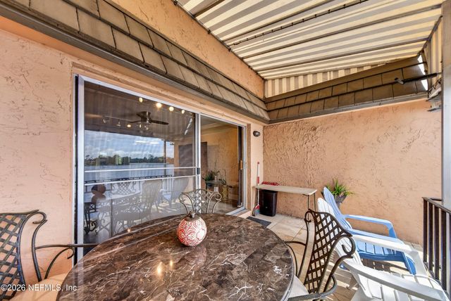 5375 ORTEGA FARMS Boulevard 102, Jacksonville, FL 32210