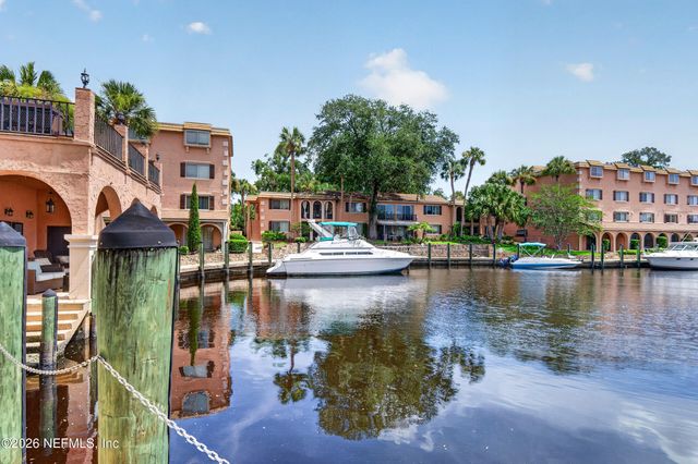 5375 ORTEGA FARMS Boulevard 102, Jacksonville, FL 32210