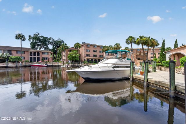 5375 ORTEGA FARMS Boulevard 102, Jacksonville, FL 32210