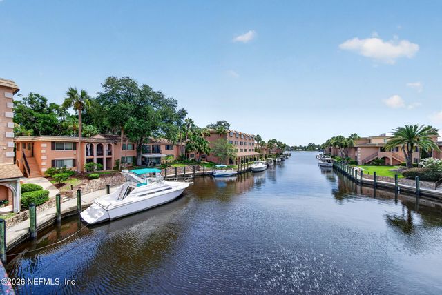 5375 ORTEGA FARMS Boulevard 102, Jacksonville, FL 32210