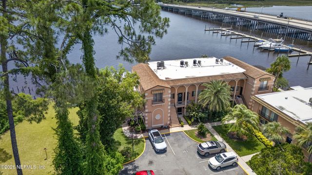 5375 ORTEGA FARMS Boulevard 102, Jacksonville, FL 32210