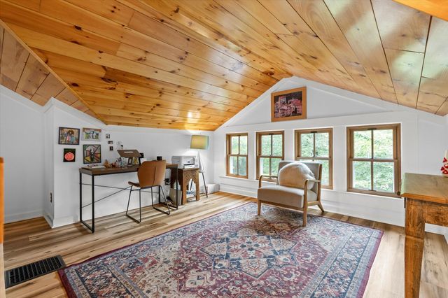 117 S Bragg Avenue, Lookout Mountain, TN 37350