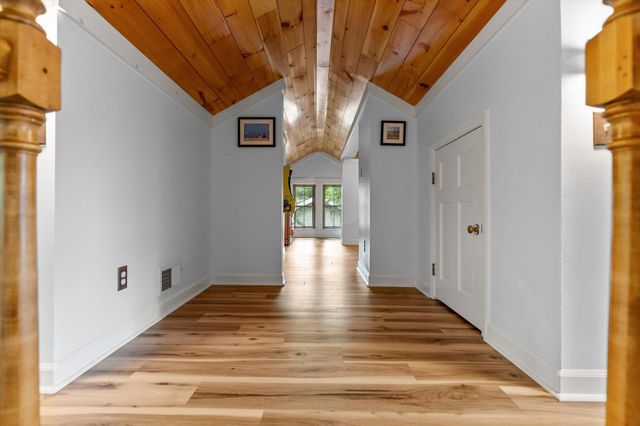 117 S Bragg Avenue, Lookout Mountain, TN 37350