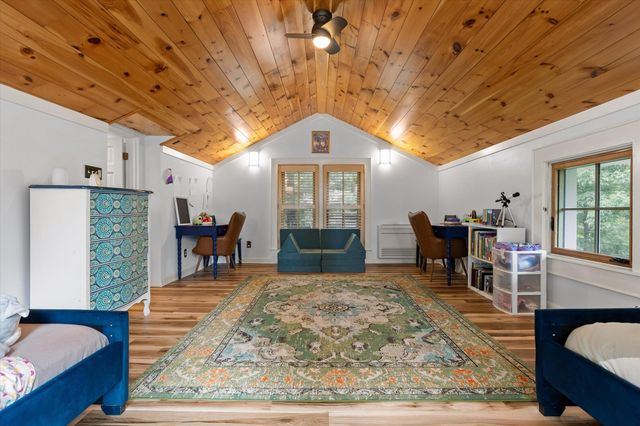 117 S Bragg Avenue, Lookout Mountain, TN 37350