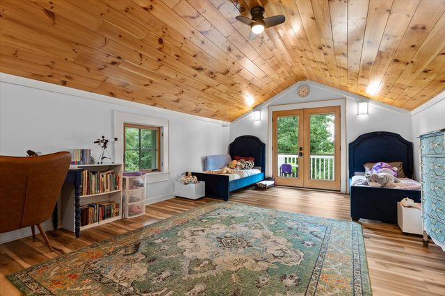 117 S Bragg Avenue, Lookout Mountain, TN 37350
