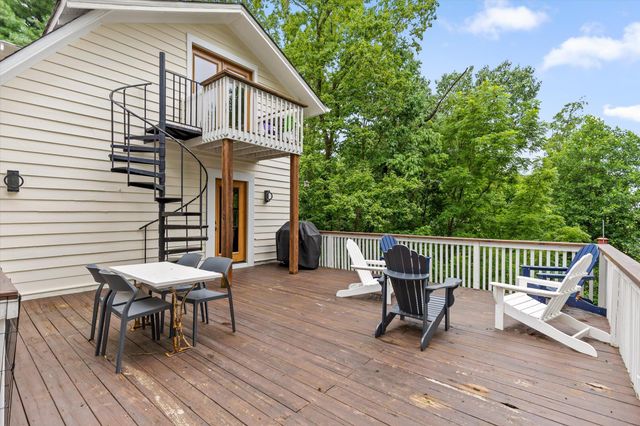117 S Bragg Avenue, Lookout Mountain, TN 37350