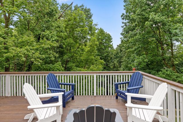 117 S Bragg Avenue, Lookout Mountain, TN 37350