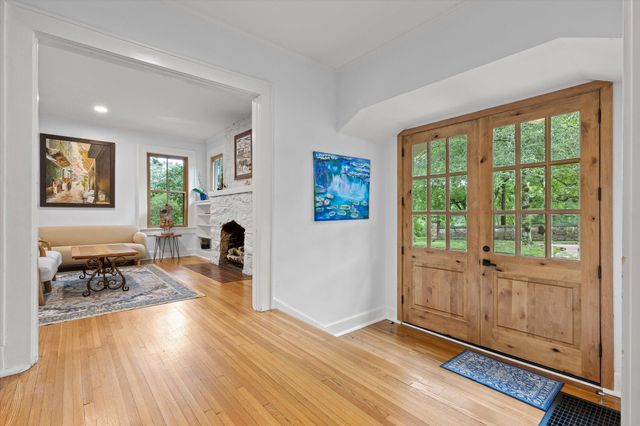 117 S Bragg Avenue, Lookout Mountain, TN 37350