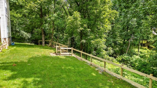 117 S Bragg Avenue, Lookout Mountain, TN 37350