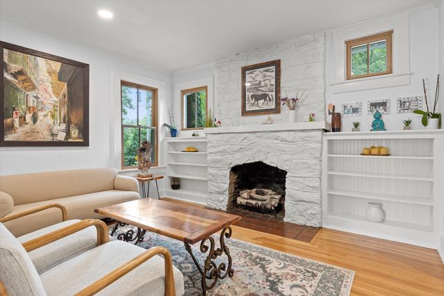 117 S Bragg Avenue, Lookout Mountain, TN 37350