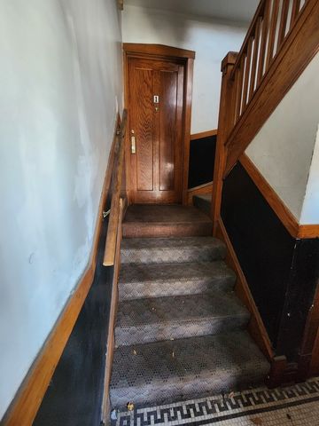 1436 N Luna Avenue, Chicago, IL 60651