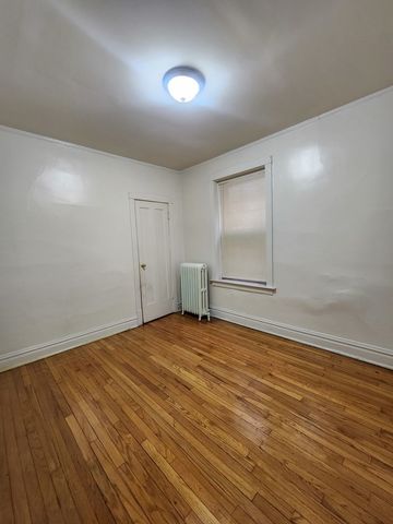 1436 N Luna Avenue, Chicago, IL 60651