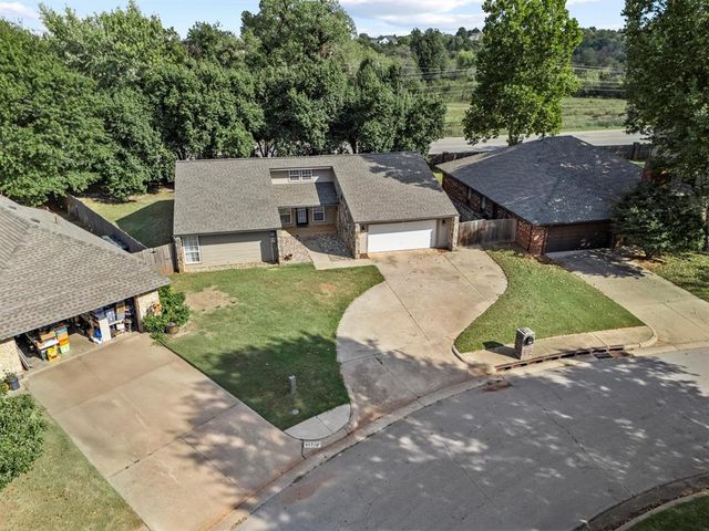 816 Woodbury Drive, Edmond, OK 73034