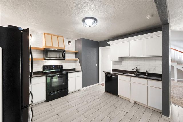 816 Woodbury Drive, Edmond, OK 73034