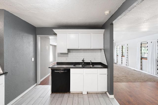 816 Woodbury Drive, Edmond, OK 73034