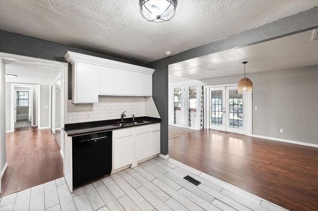 816 Woodbury Drive, Edmond, OK 73034