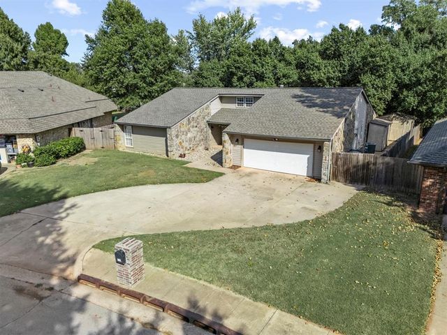 816 Woodbury Drive, Edmond, OK 73034