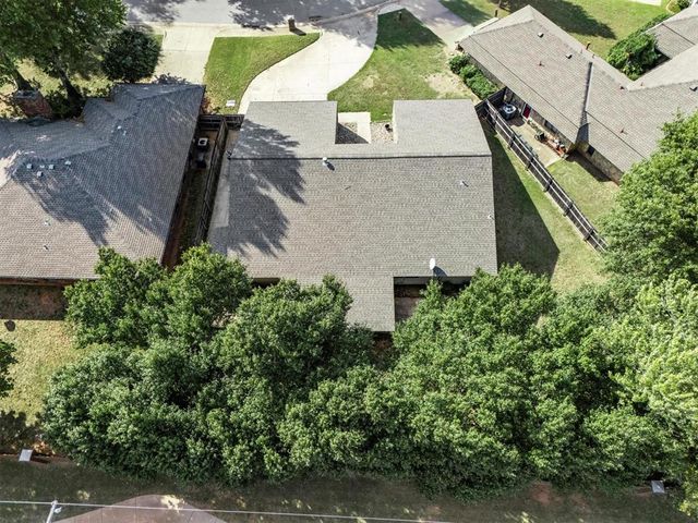 816 Woodbury Drive, Edmond, OK 73034