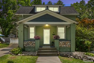 70 Grove Street, Coopersville City, MI 49404