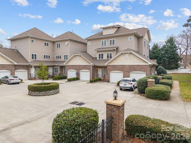 18827 Cloverstone Circle, Cornelius, NC 28031